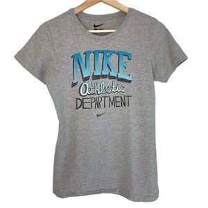 Nike Slim Fit Graphic Tee